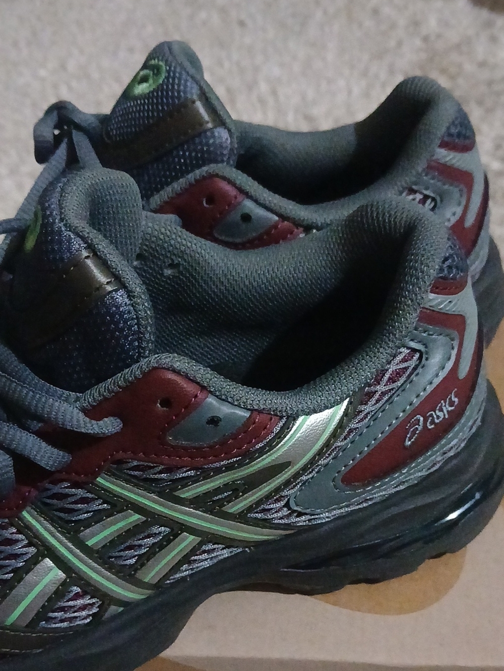 Asics - Picture 3 of 12